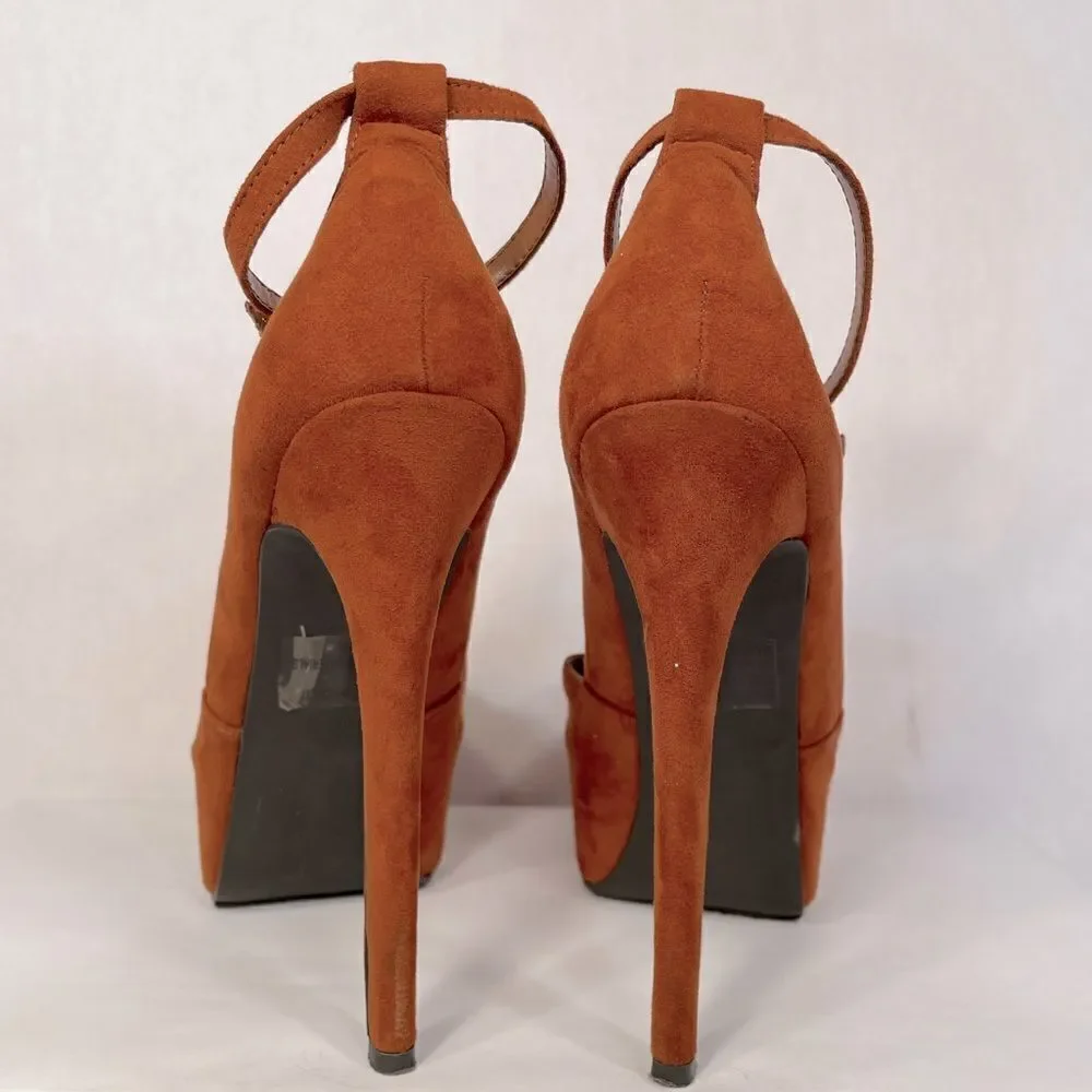 Breckelles rust suede